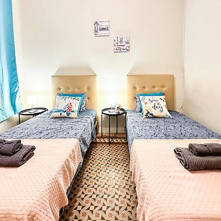 Private Rooms By Plaza Catalunya Barcelona Exterior foto